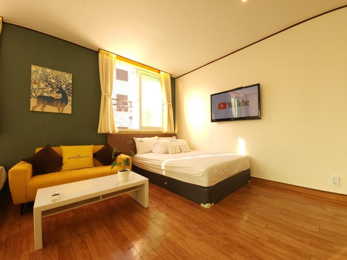 Oyo Hostel Myeongdong 5 Seoel Buitenkant foto