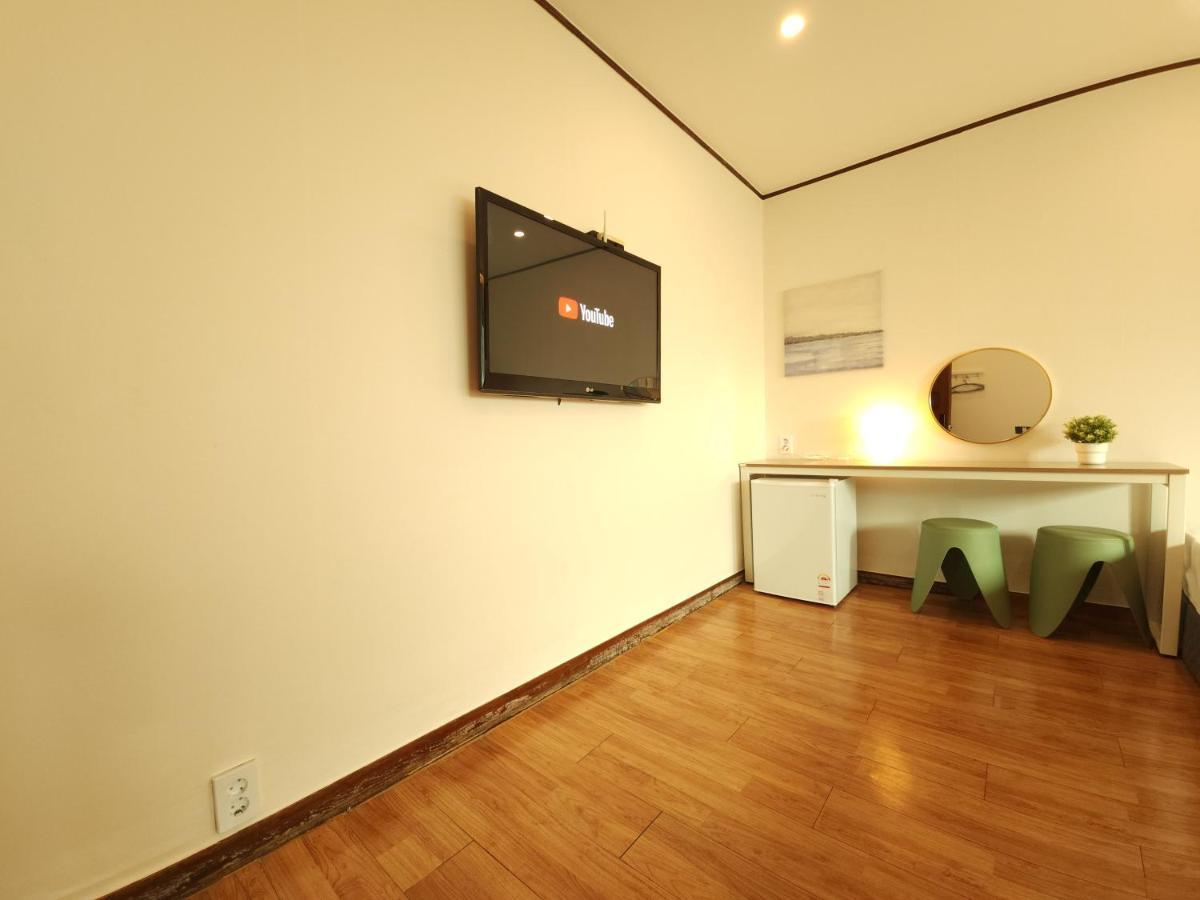 Oyo Hostel Myeongdong 5 Seoel Buitenkant foto