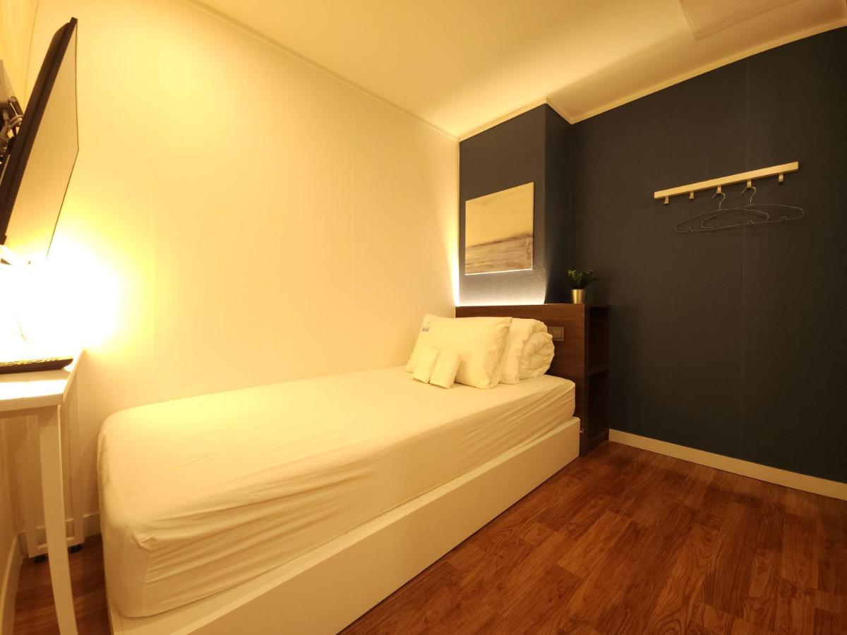 Oyo Hostel Myeongdong 5 Seoel Buitenkant foto